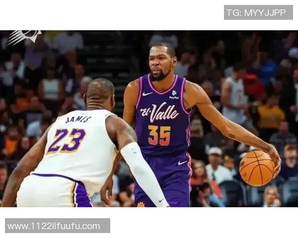 里弗斯称赞库里颠覆性表现詹姆斯库里杜兰特依旧主宰NBA联盟