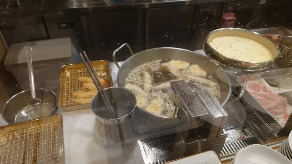 野乃金沢 その場で揚げてくれる天ぷら