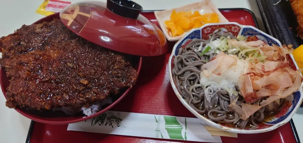 ソースカツ丼 越前そば