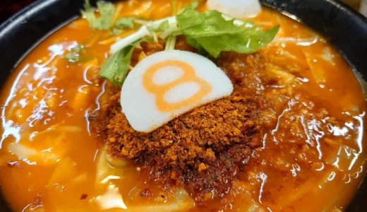 辛そうな見た目だがトマうま！アジアンスパイシー野菜トマトらーめんが新登場【８番らーめん】